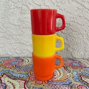 Anchor Hocking Set of 3 Vintage Stackable D Handle Coffee or Tea Cups 1960s